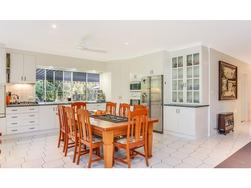 5 Dela Court, Cooroibah QLD 4565