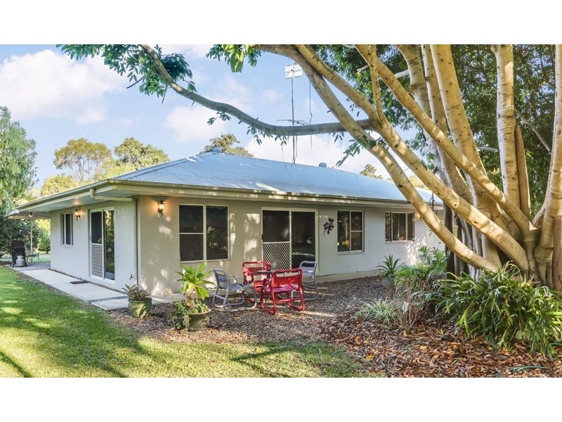 5 Dela Court, Cooroibah QLD 4565