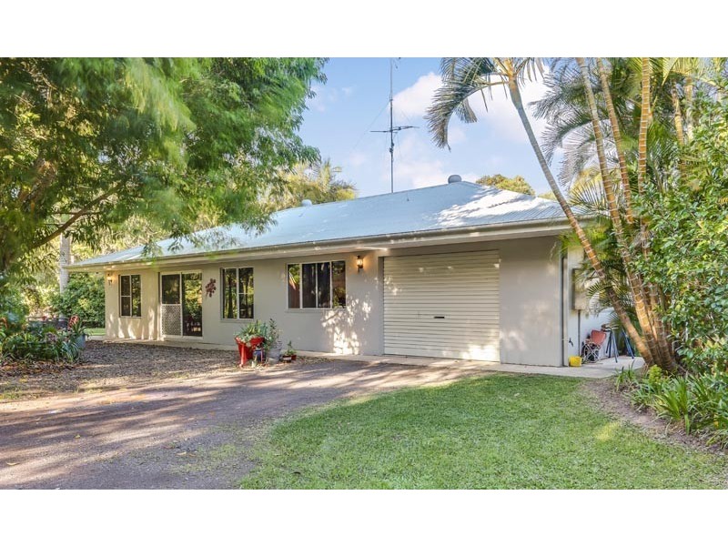 5 Dela Court, Cooroibah QLD 4565