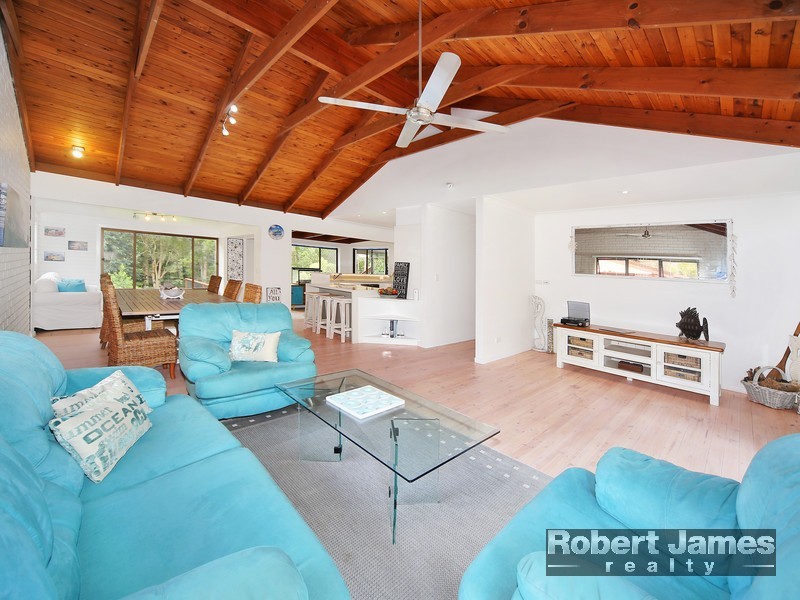 10 Cedarleigh Drive, Tewantin QLD 4565