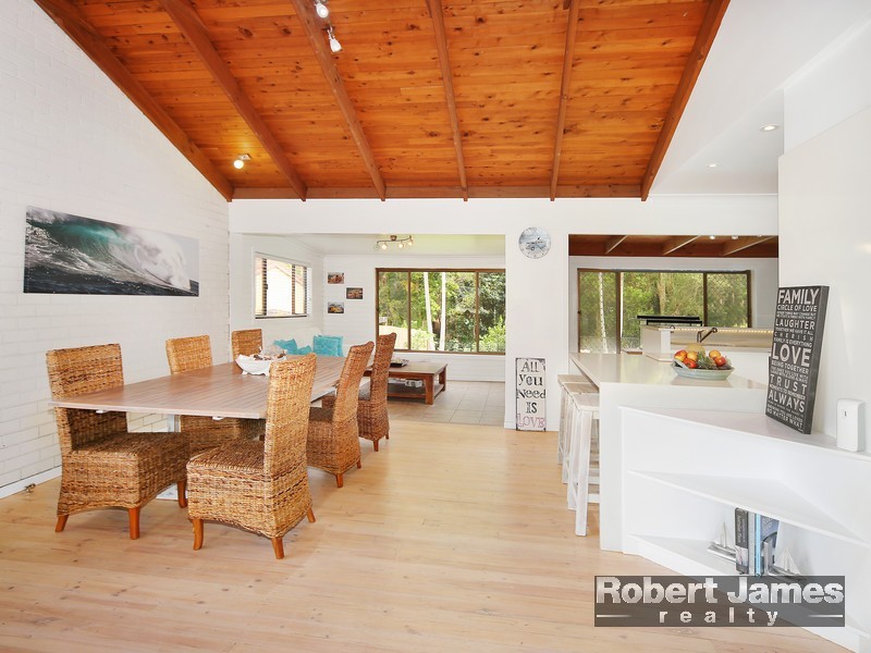 10 Cedarleigh Drive, Tewantin QLD 4565