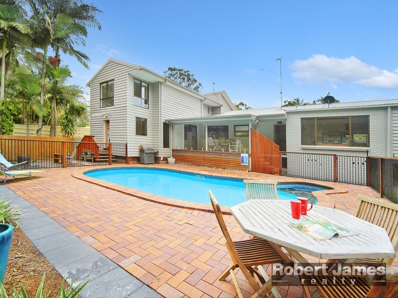 10 Cedarleigh Drive, Tewantin QLD 4565