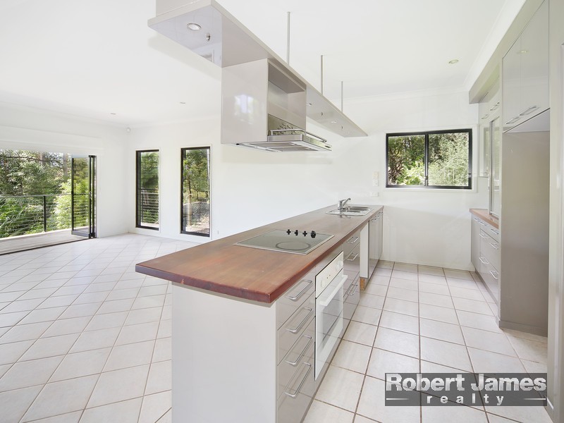 123 Youngs Drive, Doonan QLD 4562