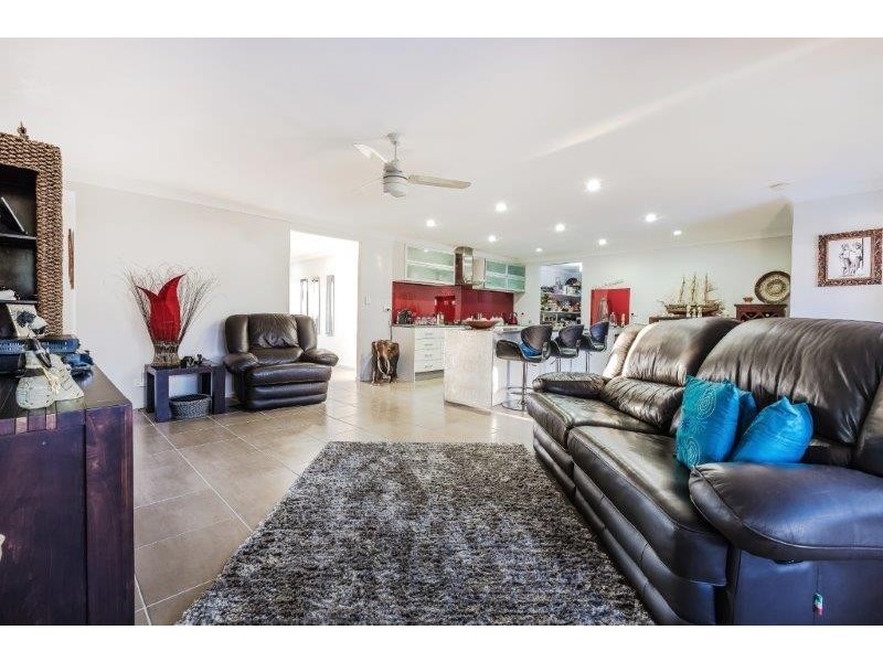3 Penina Close, Peregian Springs QLD 4573