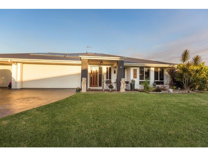 3 Penina Close, Peregian Springs QLD 4573