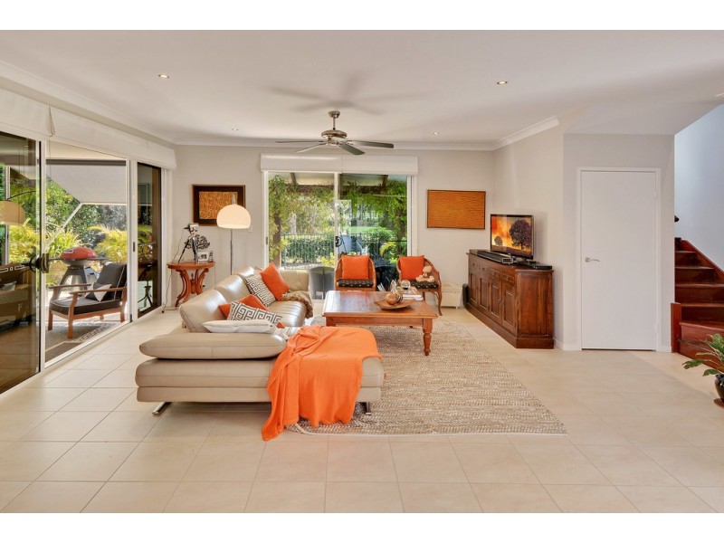 8 Greenside Court, Peregian Springs QLD 4573