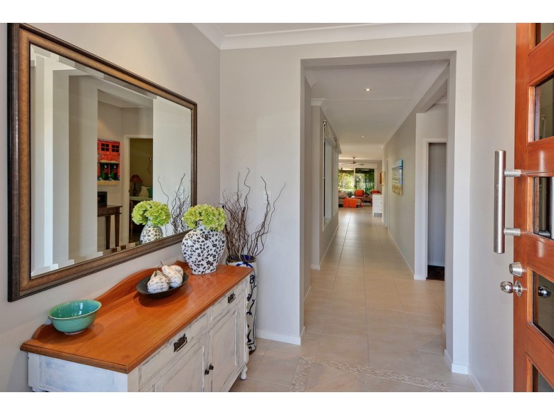 8 Greenside Court, Peregian Springs QLD 4573