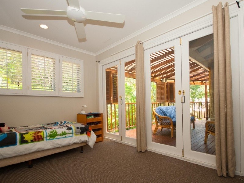 95 Lake Weyba Drive, Noosaville QLD 4566