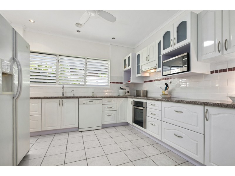 33 Morning Glory Drive, Cooroibah QLD 4565