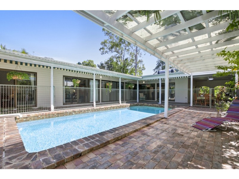 33 Morning Glory Drive, Cooroibah QLD 4565