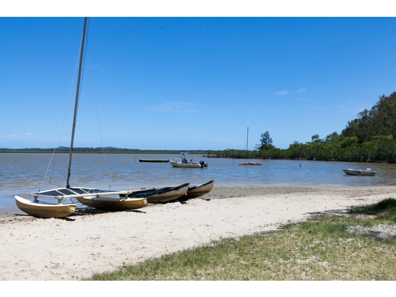 33 Morning Glory Drive, Cooroibah QLD 4565