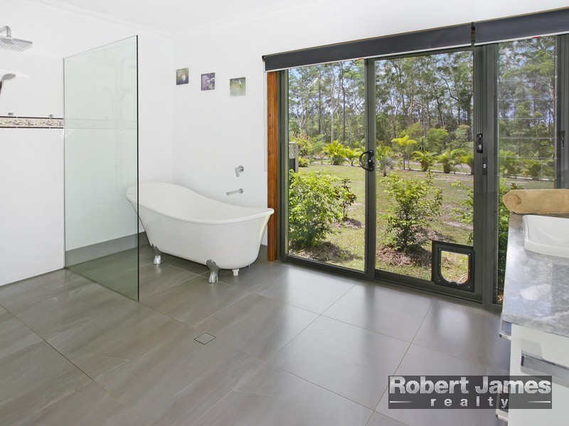 462 Calanthe Ave, Doonan QLD 4562