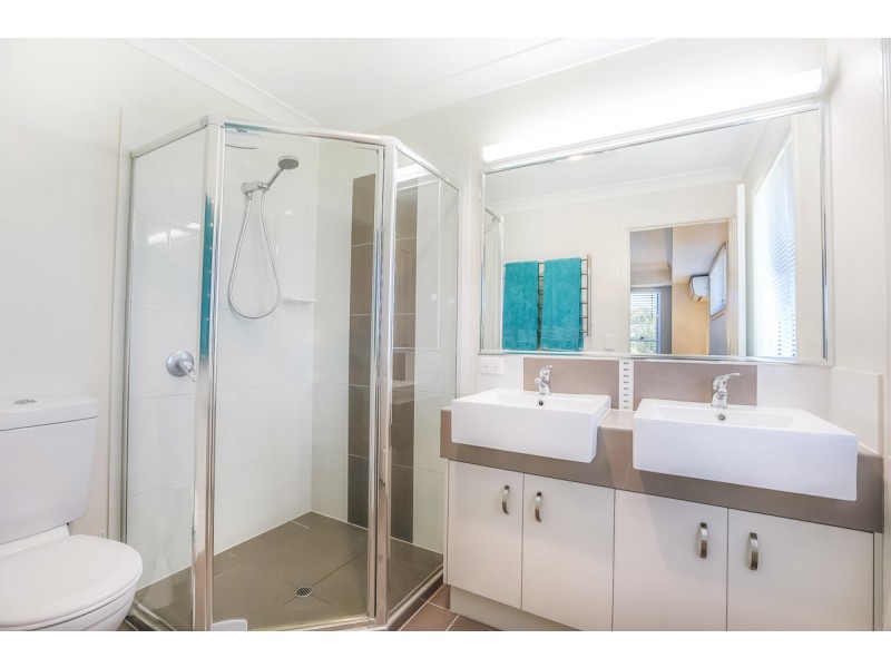 2 Maddens Crescent, Peregian Springs QLD 4573