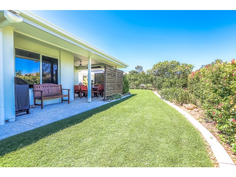 2 Maddens Crescent, Peregian Springs QLD 4573