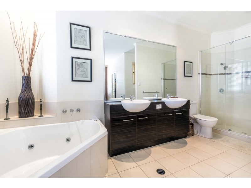 7 Pennant Crt, Peregian Springs QLD 4573