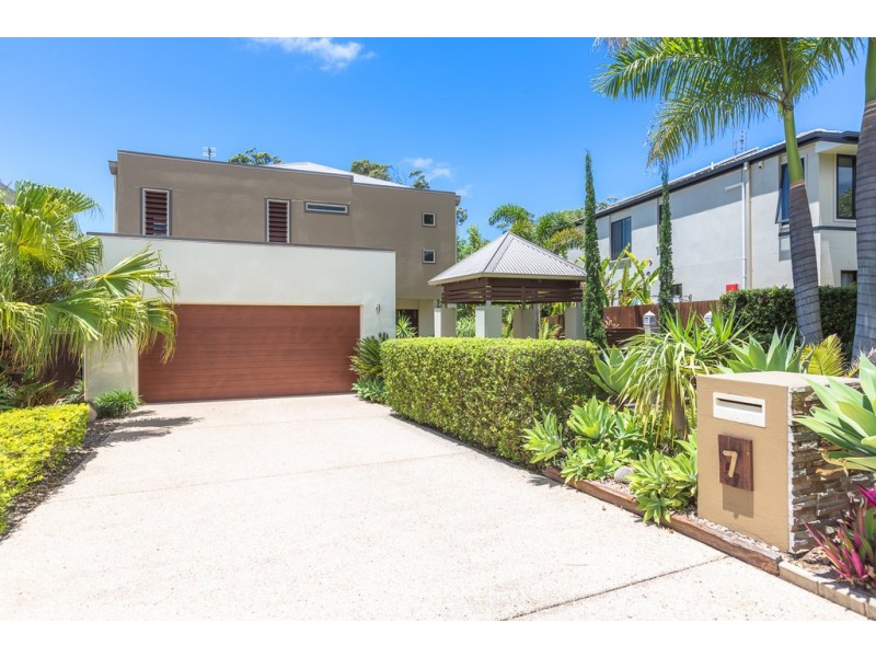 7 Pennant Crt, Peregian Springs QLD 4573