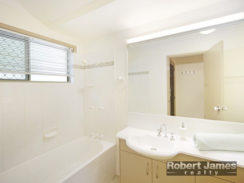 2/31-33 Elizabeth Street, Noosaville QLD 4566