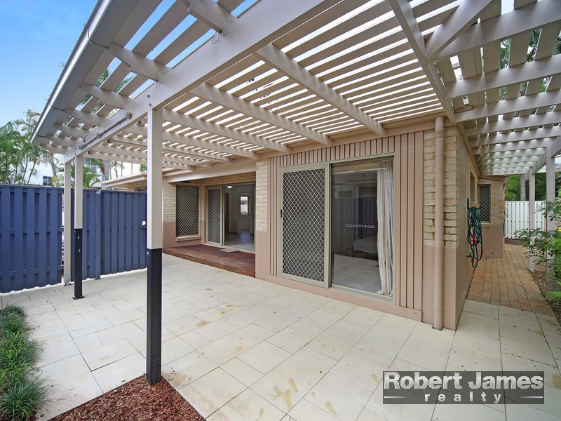 2/31-33 Elizabeth Street, Noosaville QLD 4566