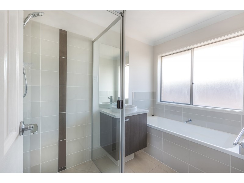 78 Sandhurst Cres, Peregian Springs QLD 4573