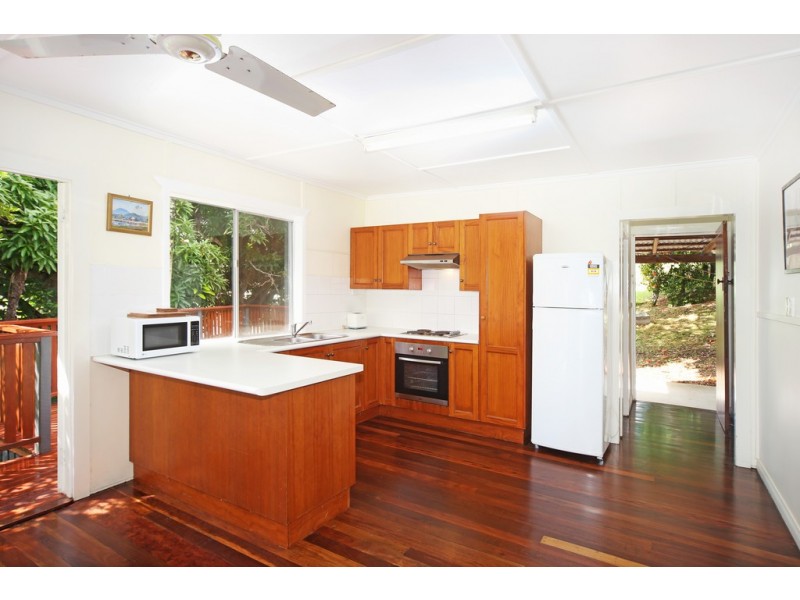 31 Urunga Parade, Boreen Point QLD 4565