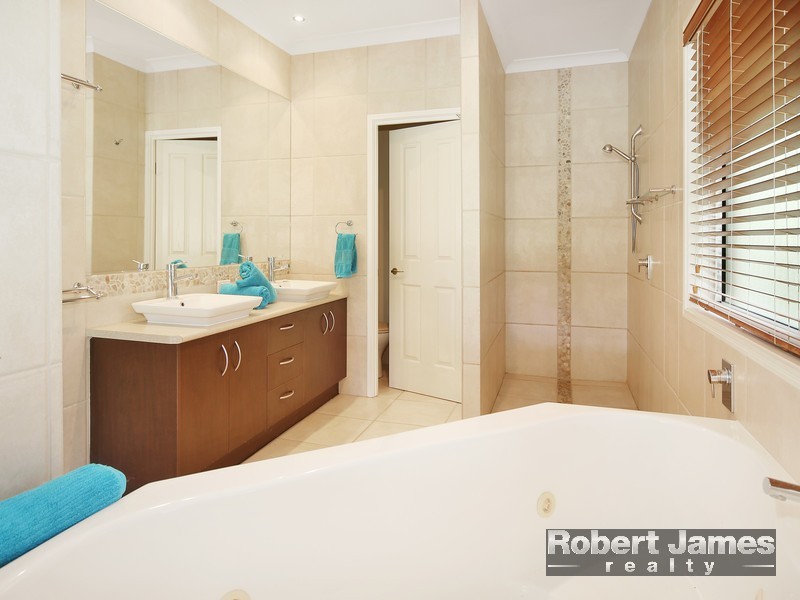 579 Cooroy-Noosa Road, Tinbeerwah QLD 4563