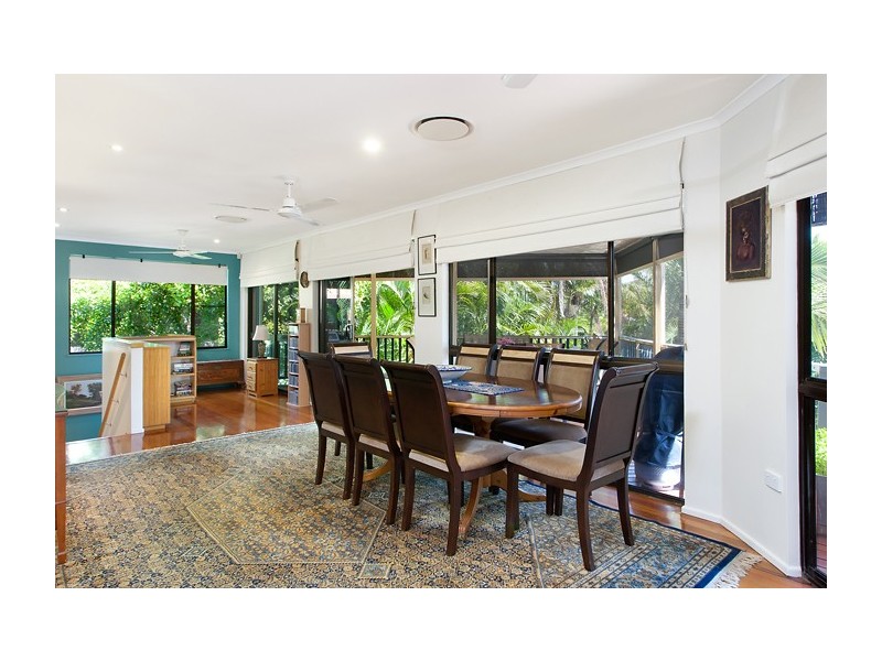 11 Boxsell Rise, Sunrise Beach QLD 4567