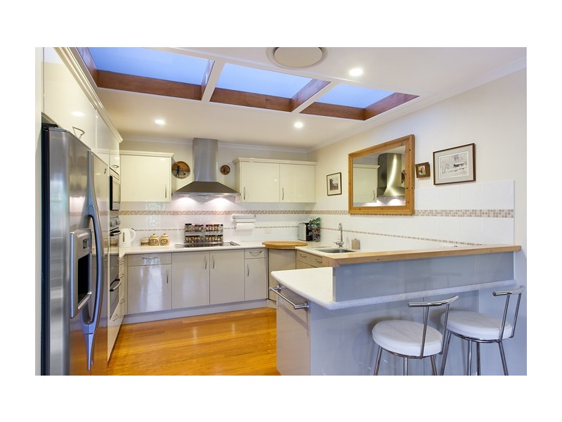 11 Boxsell Rise, Sunrise Beach QLD 4567