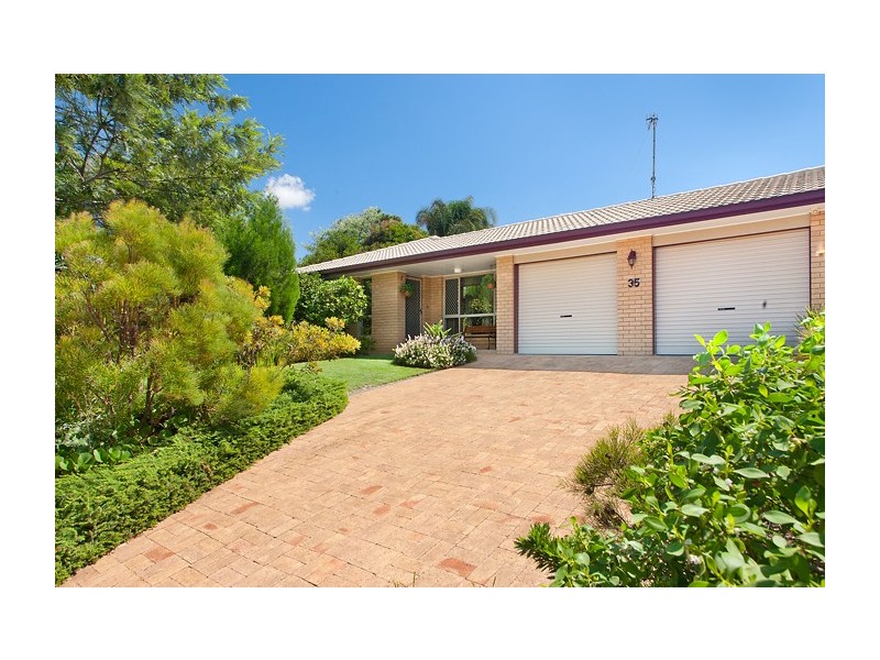 35 Woodlark Rise, Sunrise Beach QLD 4567