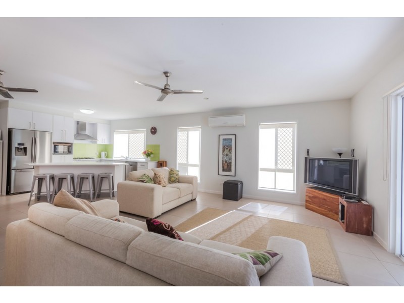 8 Eagleford Court, Peregian Springs QLD 4573