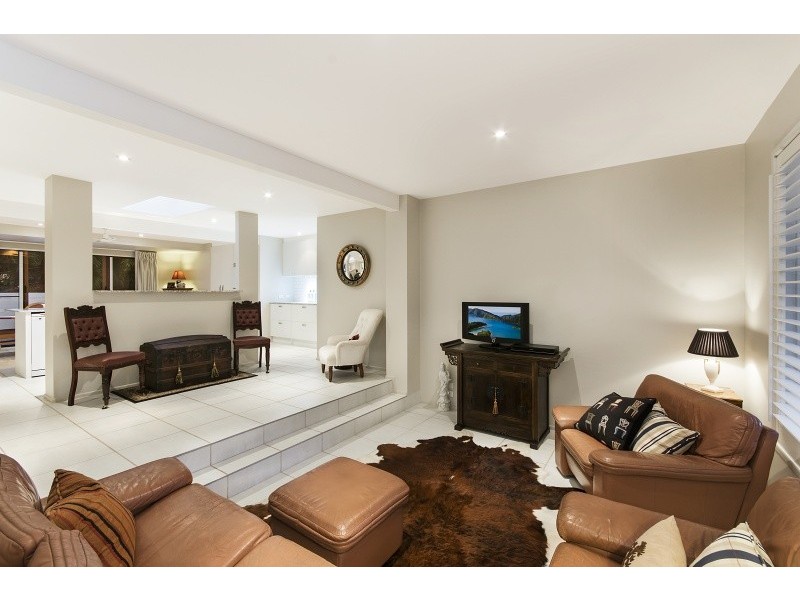 10 Warana Street, Noosa Heads QLD 4567