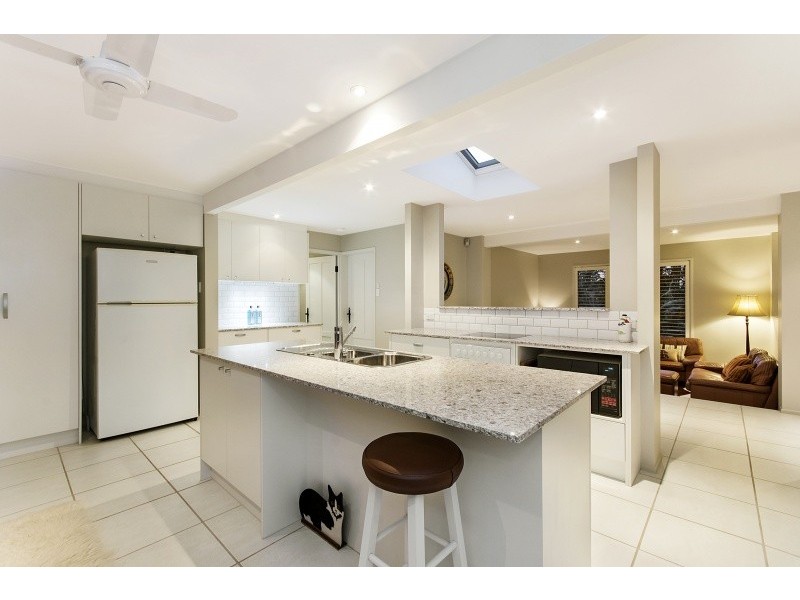 10 Warana Street, Noosa Heads QLD 4567