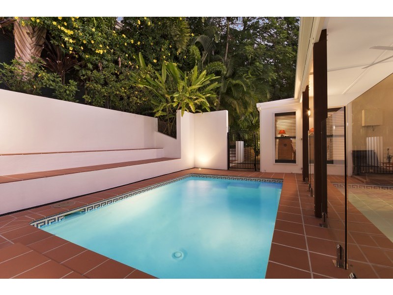 10 Warana Street, Noosa Heads QLD 4567