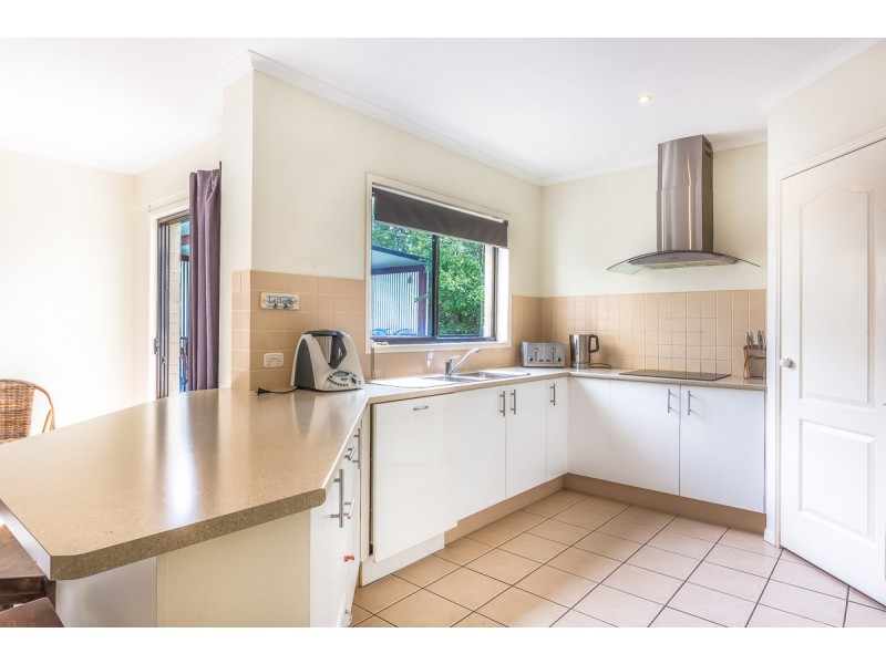 33 Crestview Drive, Peregian Springs QLD 4573