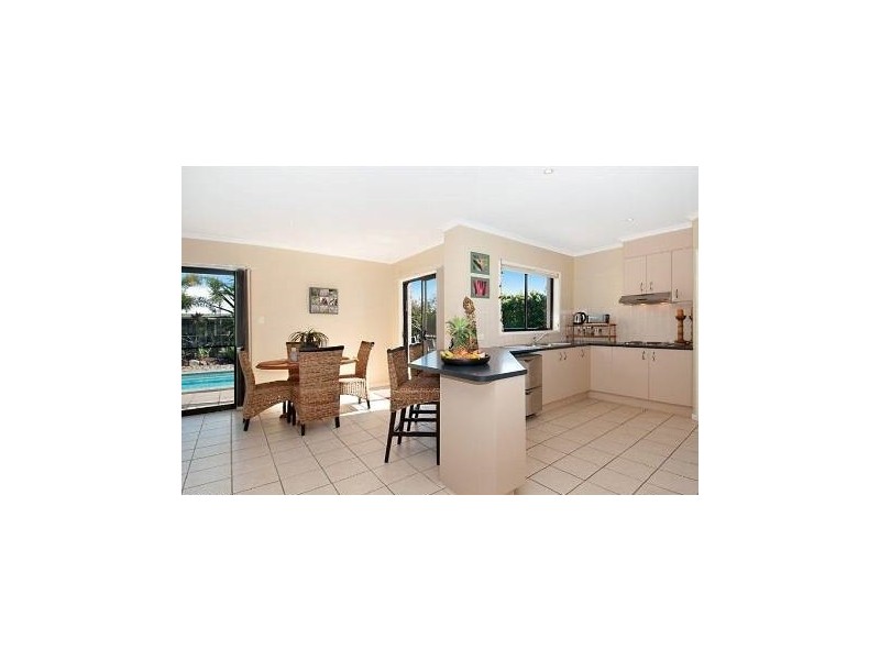 33 Crestview Drive, Peregian Springs QLD 4573