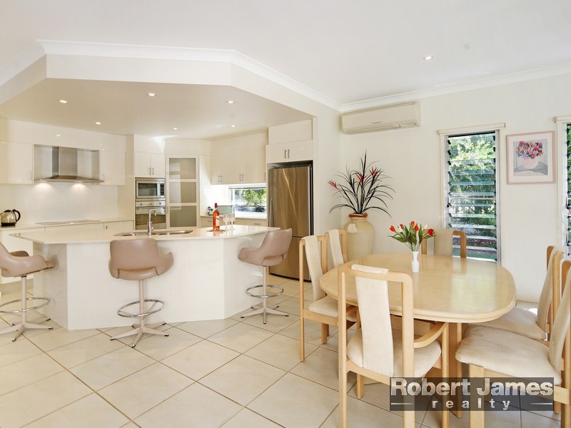 Cooroibah QLD 4565