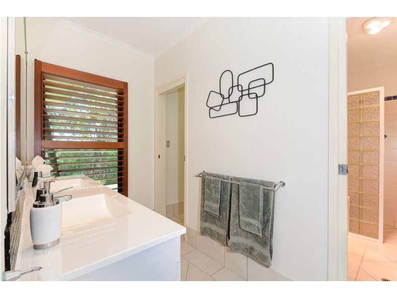 6 Bonavista Crescent, Doonan QLD 4562