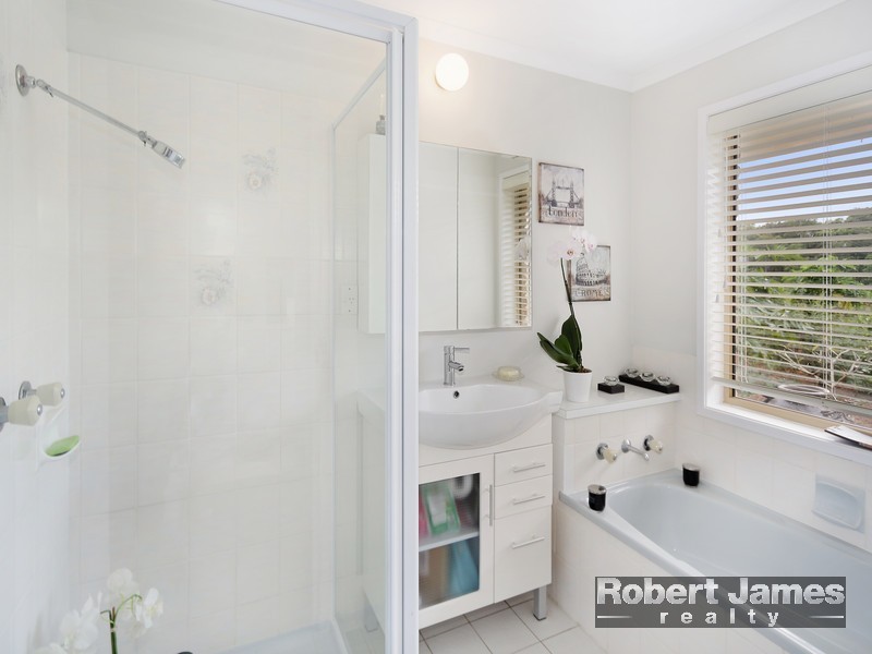 21 Pacific View Drive, Tinbeerwah QLD 4563