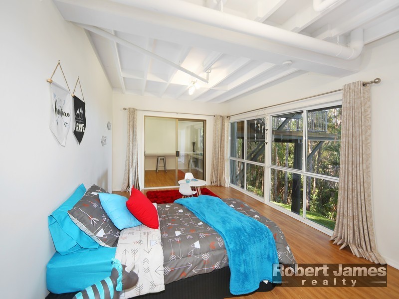9 Hinterland Close, Tinbeerwah QLD 4563