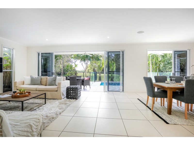 89 The Avenue, Peregian Springs QLD 4573