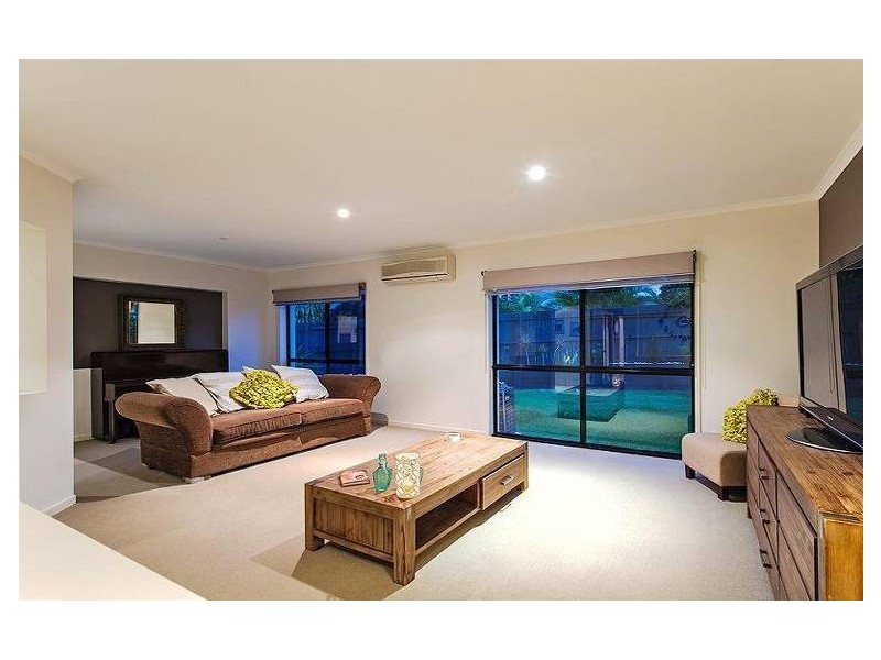 4 Pebble Court, Peregian Springs QLD 4573