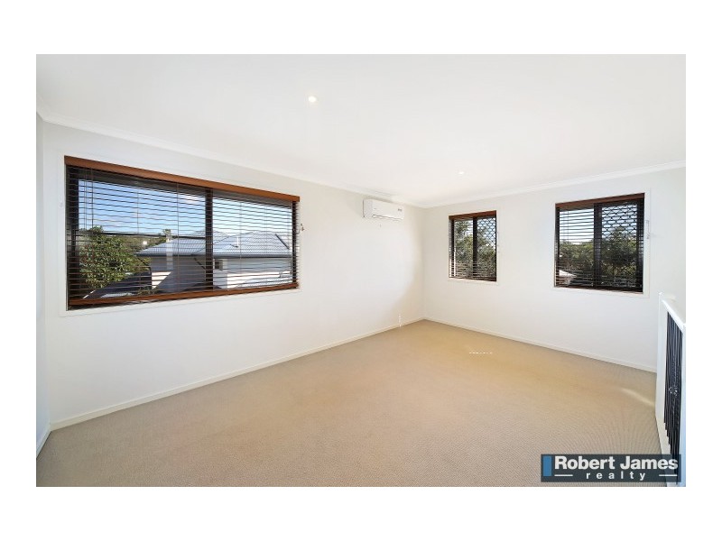 4 Pebble Court, Peregian Springs QLD 4573