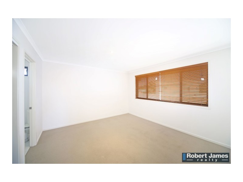 4 Pebble Court, Peregian Springs QLD 4573