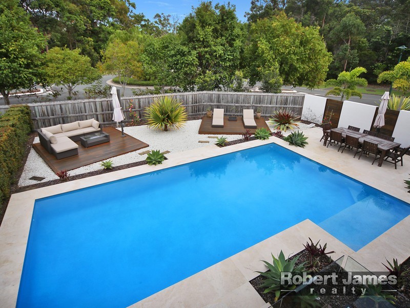 2 Attenuatta Place, Noosaville QLD 4566