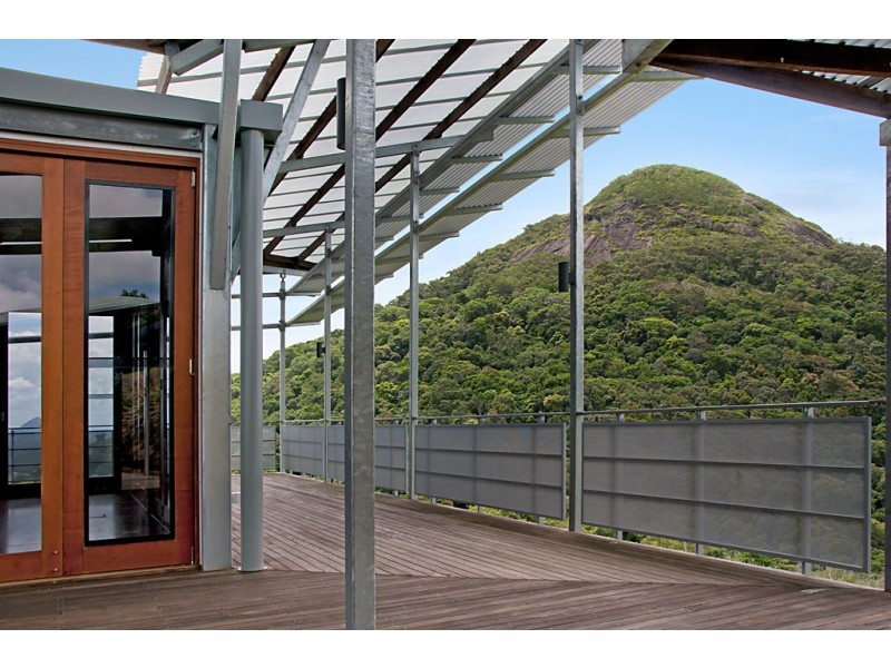 111 Lukes Road, Cooroy Mountain QLD 4563