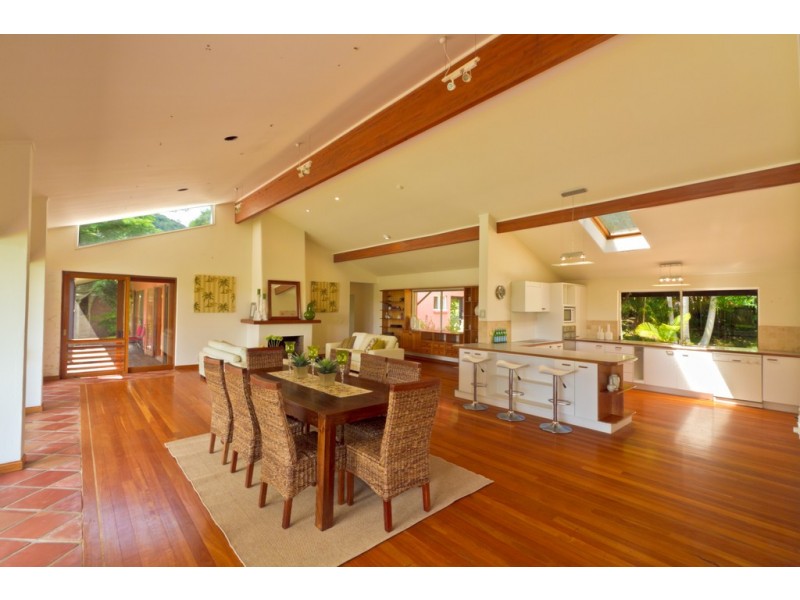 111 Lukes Road, Cooroy Mountain QLD 4563