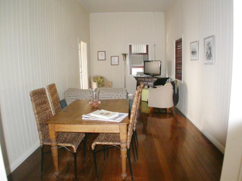 11 Station Street, Pomona QLD 4568