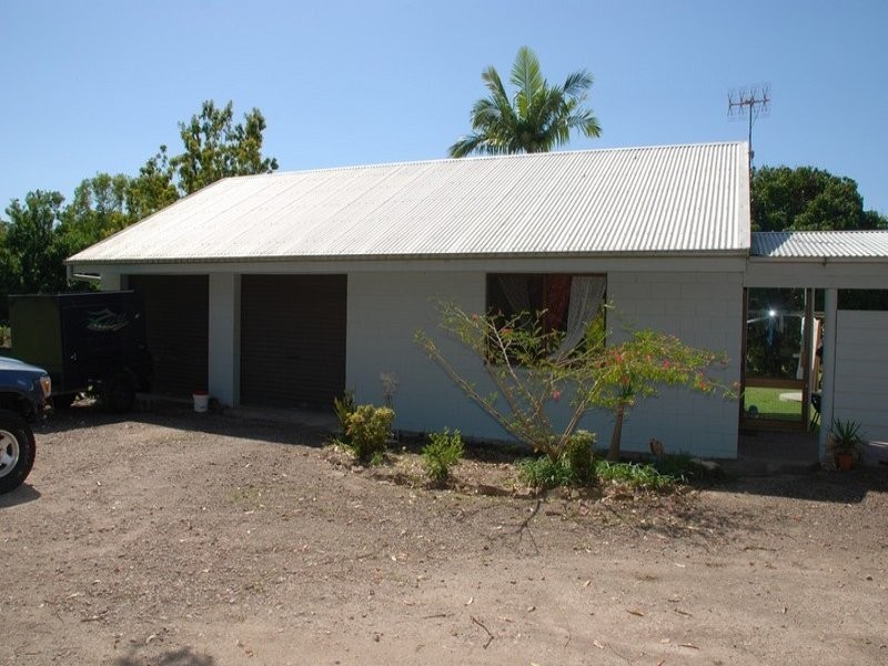 3 Hollett Road, Noosaville QLD 4566