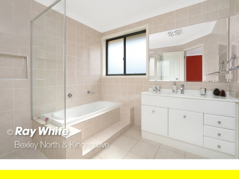 11 Sandra Crescent, Roselands NSW 2196