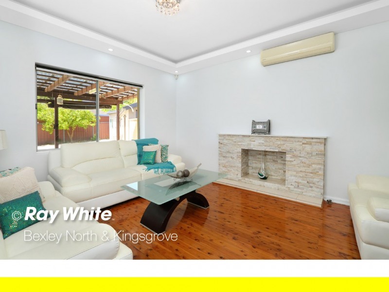 2 Gunyah Crescent, Roselands NSW 2196