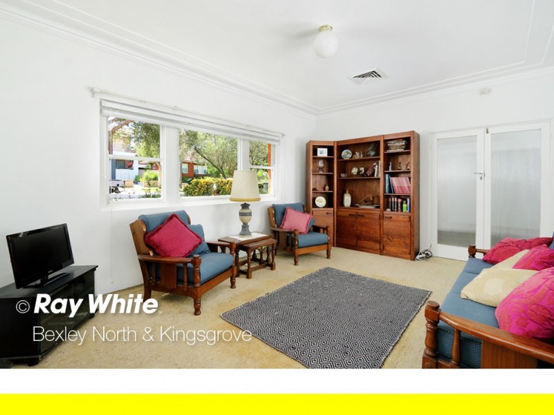 3 Monaro Avenue, Kingsgrove NSW 2208